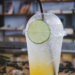 มะนาว โซดา