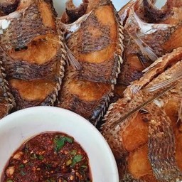 ปลานิลตัดหัวทอด