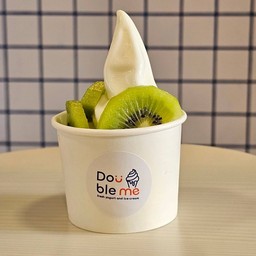 ไอศครีมโยเกิร์ต ไซส์ M + 2 ท็อปปิ้ง