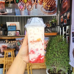 นมสดสตรอเบอรี่