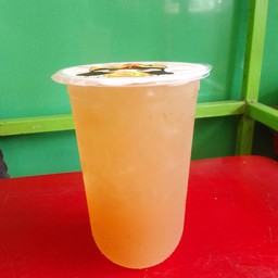 ชาเขียวลิ้นจี่