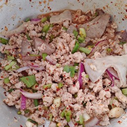 ส้มตำป้ามล (ตรงข้ามกรีนวิวแมนชั่น)