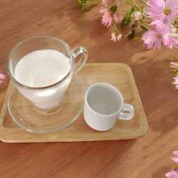 นมสดร้อน (Hot Milk)