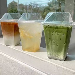 สตอเบอรี่โซดา