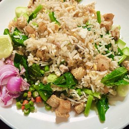 ข้าวผัดคะน้าปลาเค็ม