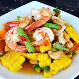 ตำไทยข้าวโพดกุ้ง