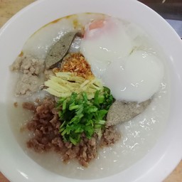 โจ๊กหมูรวม ไข่ 2 ฟอง