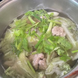 แกงจืดผักกาดขาวเต้าหู้หมูสับ