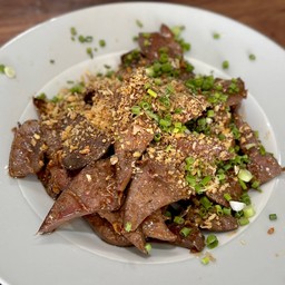 ข้าวตับหมูทอดกระเทียม