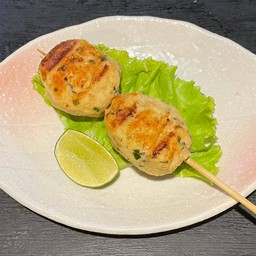 ลูกชิ้นไก่ย่างเกลือ