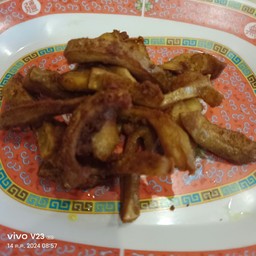 ไส้วัวทอดขมิ้น