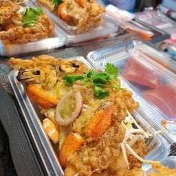 หอยทอดกระทะร้อน กรอบๆๆ ตลาดริมสวน