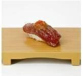 ข้าวปั้นหน้าเนื้อวากิวเผา 1คำ
