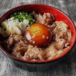 พี่สิงห์ข้าวเหนียวหมูย่าง ข้าวกล่อง กุ้งมอนดอง