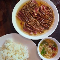 ข้าวเนื้อทอดกี่วิ