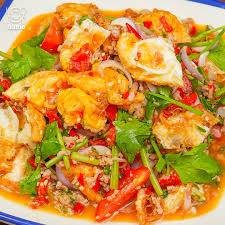 ยำไข่ดาว