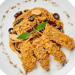 สปาเก็ตตี้พริกแห้งไก่กรอบ