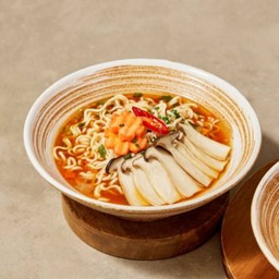 บะหมี่สไปซี่ เห็ด