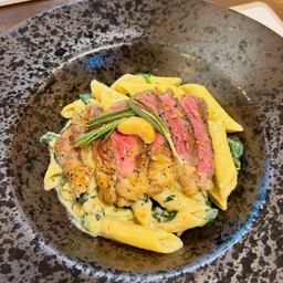 พาสต้าซอสครีมผักโขม Pasta Cream Sauce Spinach With