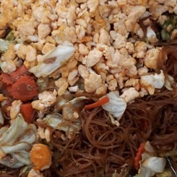 ร้านข้าวแกงคุณเบนซ์คลองสาม