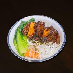 ข้าวหน้าเนื้อตุ๋นซีอิ้ว
