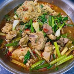 แกงไก่วุ้นเส้น