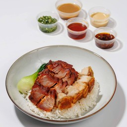 ข้าวคอมโบหมูแดงส่วนท้อง+หมูกรอบ