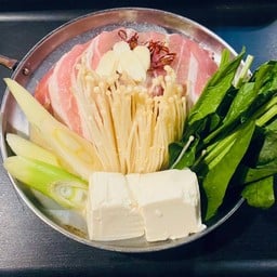 Pork hot pot