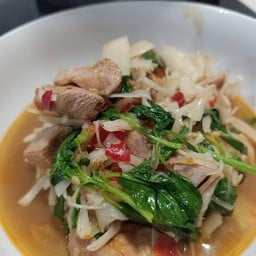 แกงไก่หน่อไม้ส้ม