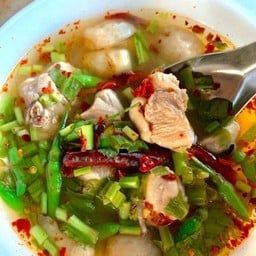 กินข้าวกับพลอยมั้ย?