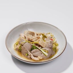 ยำเครื่องในหมู