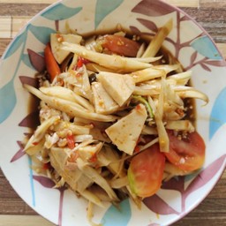 ส้มตำหมูยอ