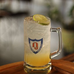 ยูซุน้ำผึ้งมะนาวโซดาเย็น - Iced Yuzu Honey Lime Soda