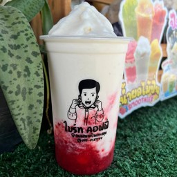 นมสดปั่นสตอเบอรี่