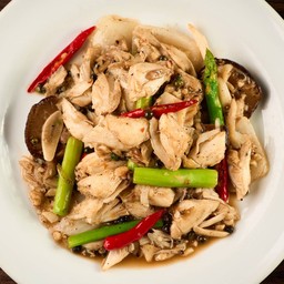 เนื้อปูผัดพริกไทยดำ