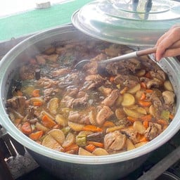 ก๋วยเตี๋ยวไก่ยกโครง เจ้าคุณทหาร