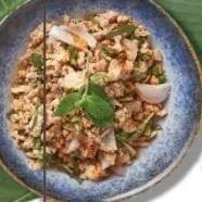 ลาบหมู หรือ ลาบไก่