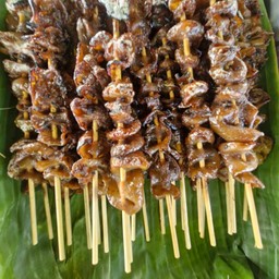 ไส้ใหญ่ย่าง10ไม้แถม1ไม้