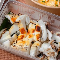 ปลาหมึก (lineman)