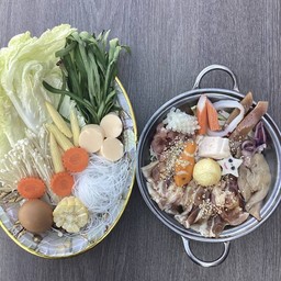 ชุดสิ้นเดือน