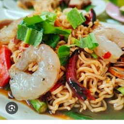 ตำมาม่า กุ้งสด แคบหมู