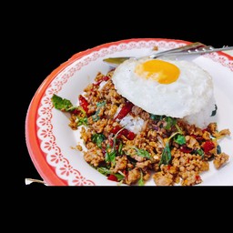 ผัดกะเพราไก่สับราดข้าว