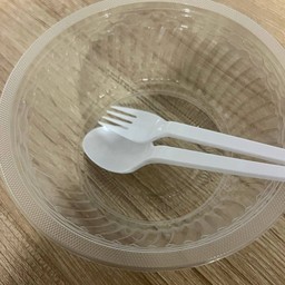 ถ้วยพลาสติกพร้อมช้อน-ส้อม