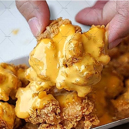 ไก่กรอบราดชีส