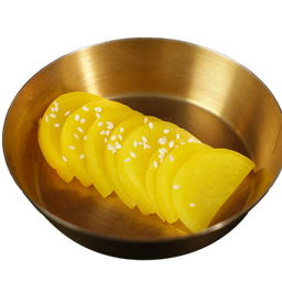 หัวไชเท้าดองเหลือง (Yellow pickled radish)