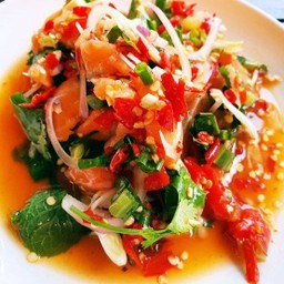 ยำแซลม่อลปลาร้า