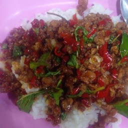 กระเพราเป็ด ราดข้าว