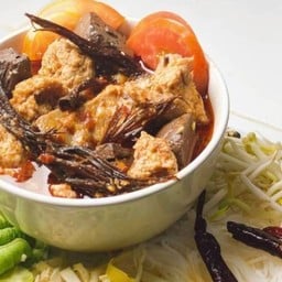 ขนมจีนน้ำเงี้ยว