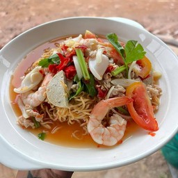 ยำมาม่าทะเลรวมมิตร