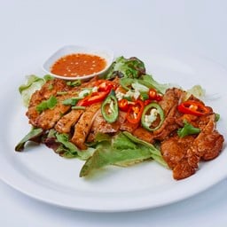 สเต็กยำไก่สไปซี่